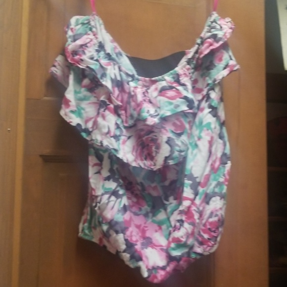 Kirra Crop Top - Picture 2 of 2